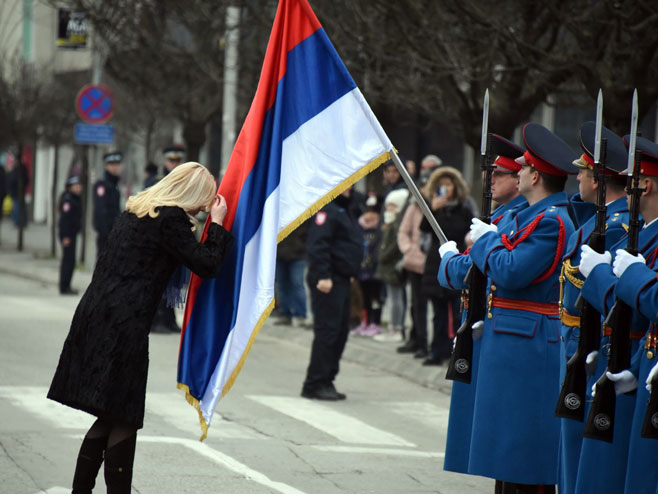 Željka Cvijanović na probi defilea (Foto: Srna)