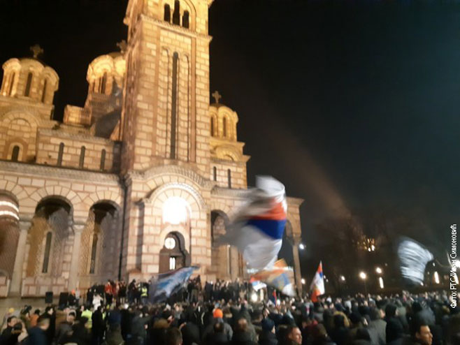 Литија и молебан у Београду за православне вjернике у Црној Гори Литија и молебан у Београду за православне вjернике у Црној Гори - Фото: РТС