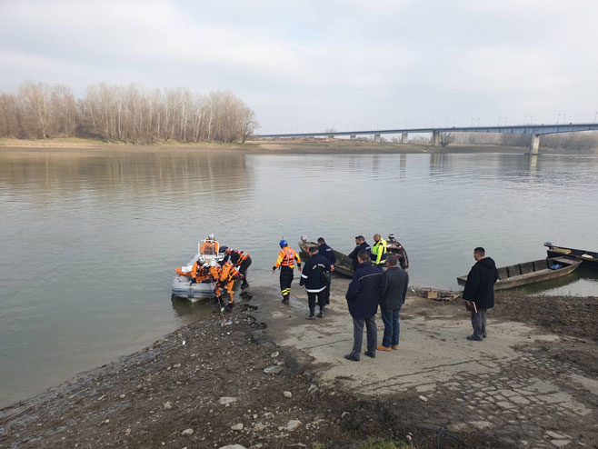 Припадници јединица за спасавање на води и под водом - 