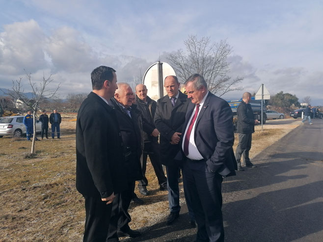 Višković na rekonstrukciji puta Trebinje-Ljubinje, Foto: SRNA