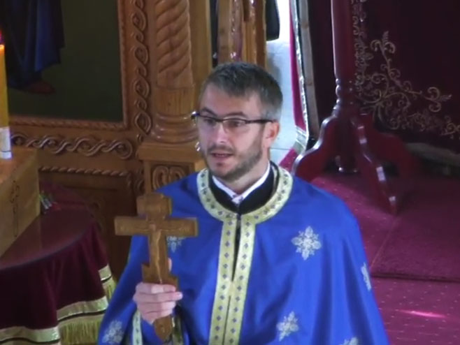 Свештеник Миладин Митровић Свештеник Миладин Митровић - Фото: Screenshot/YouTube