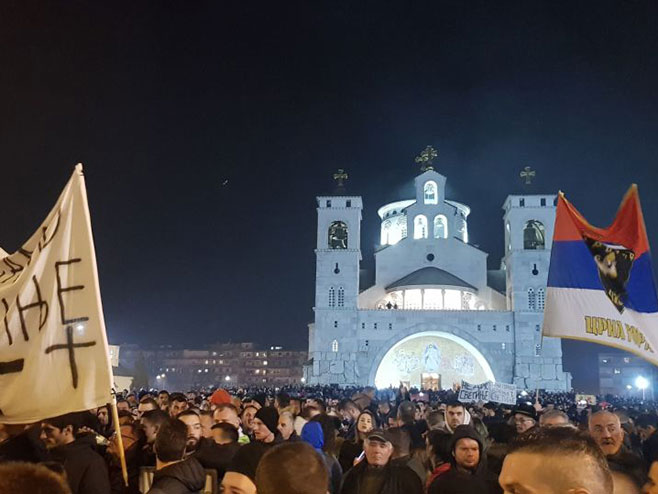 Молебан у Црној Гори (фото:Sputnik / Небојша Поповић) Молебан у Црној Гори (фото:Sputnik / Небојша Поповић) -