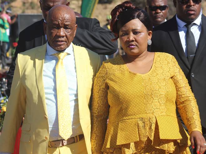 Премијер Лесота Томас Табане и његова супруга Масаја оптужени за убиство (Фото: Sunday Express) - 