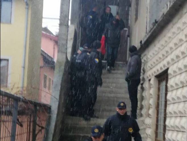 Сарајево-пронађен 151 мигрант 