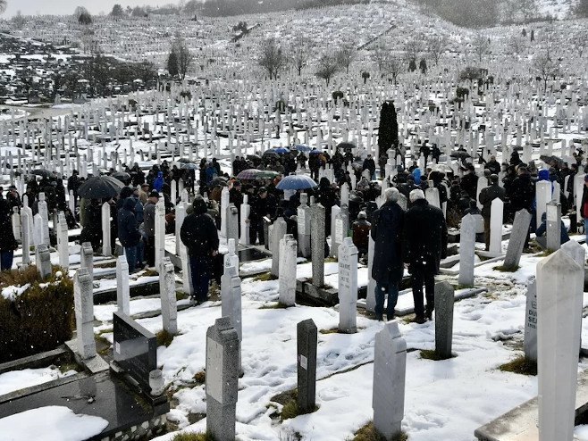 У Сарајеву сахрањен академик Мухамед Филиповић - Фото: klix.ba