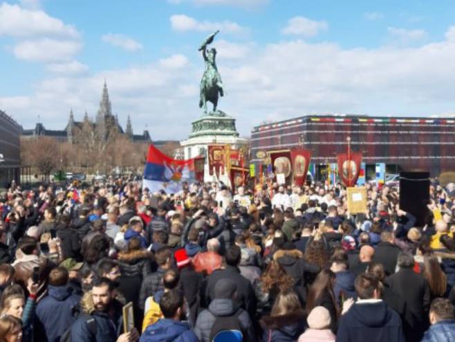 Литија у Бечу (фото:Весна Кнежевић)