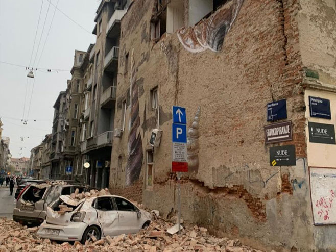 Slike jučerašnjeg zemljotresa (Foto: jutarnji,hr)