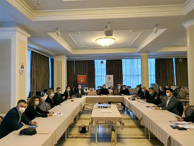 Састанак Стручно-оперативног тима Штаба за ванредне ситуације РС (Фото: twitter.com/Vlada_Srpske) - 