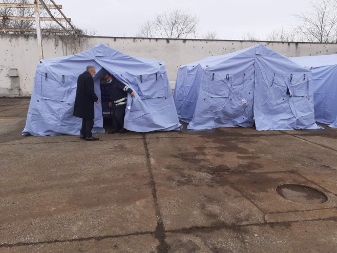 Брод - шаторски карантин Брод - шаторски карантин - Фото: СРНА