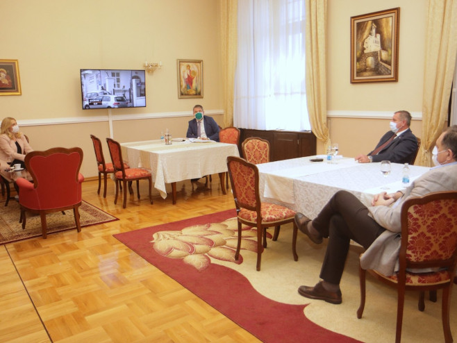 Главни координациони тим Главни координациони тим -