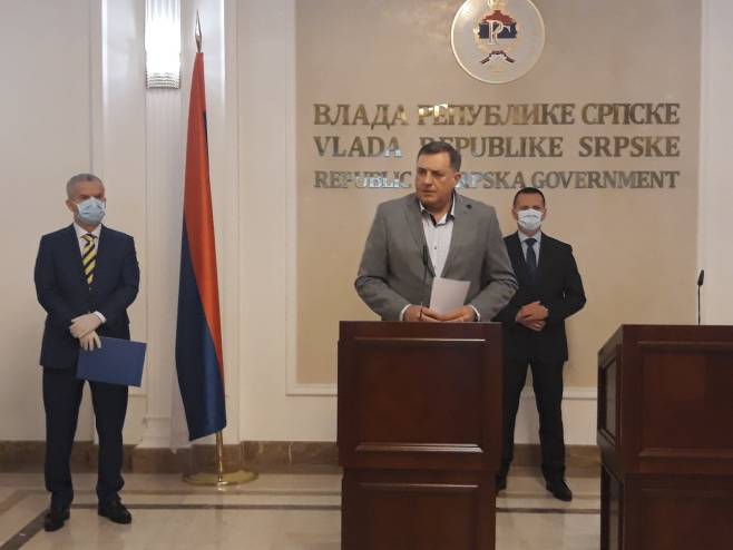 Прес конференција за новинаре Прес конференција за новинаре - Фото: РТРС
