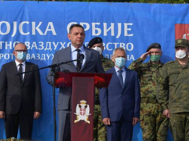 Обраћање Вулина (фото: Министарство одбране Србије) Обраћање Вулина (фото: Министарство одбране Србије) -
