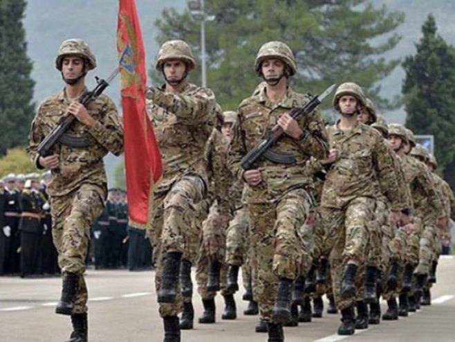 Војници српске националности разоружани и послати кућама у Црној Гори (фото:atvbl) Војници српске националности разоружани и послати кућама у Црној Гори (фото:atvbl) -