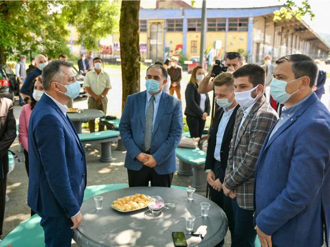 Игор Радојичић посјетио НУБЛ Игор Радојичић посјетио НУБЛ - Фото: СРНА