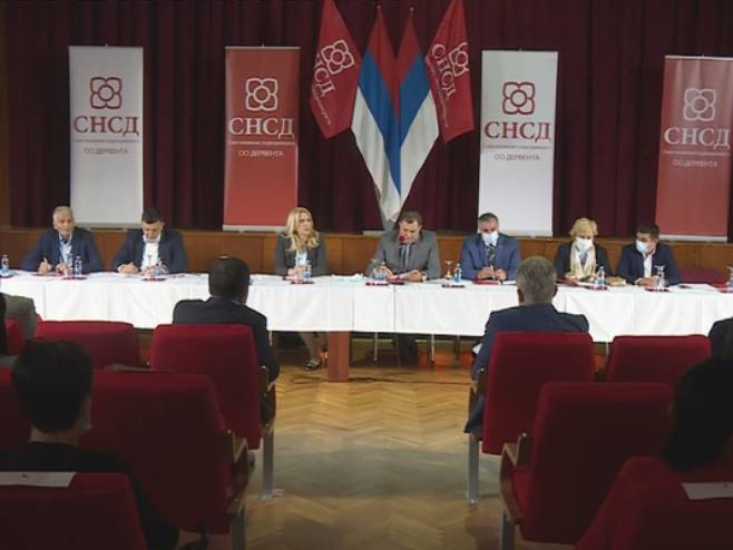 Извршни комитет СНСД-а са представницима ИЈ4, Дервента Извршни комитет СНСД-а са представницима ИЈ4, Дервента - Фото: РТРС