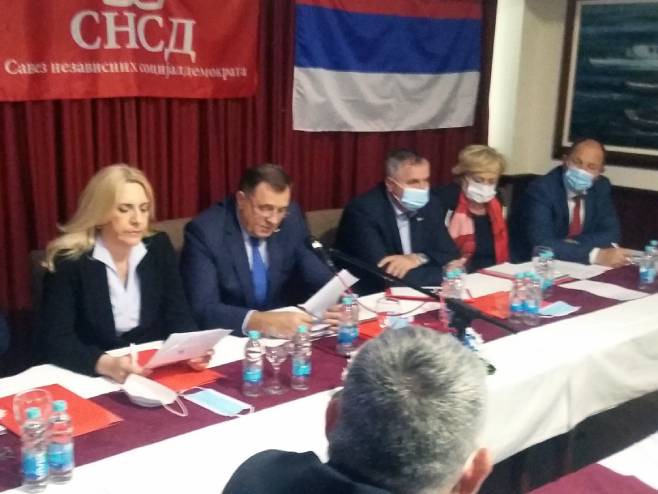 Састанак Извршног комитета СНСД у Брчком Састанак Извршног комитета СНСД у Брчком - Фото: СРНА