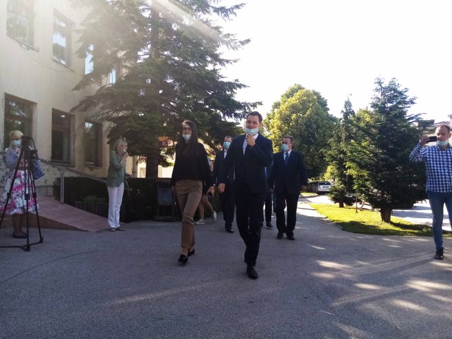 Душица Рунић и Синиша Мали у Дрвару - Фото: РТРС