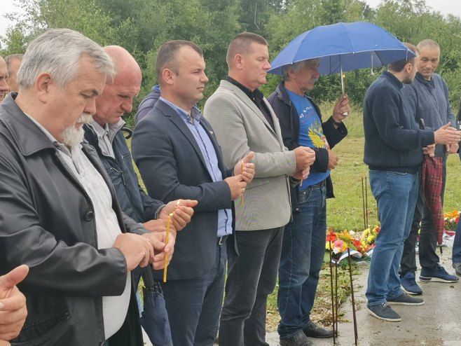 Парастос у Сребреници Парастос у Сребреници - Фото: РТРС