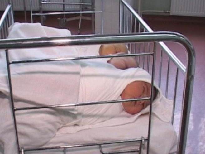 У Српској рођено 12 беба