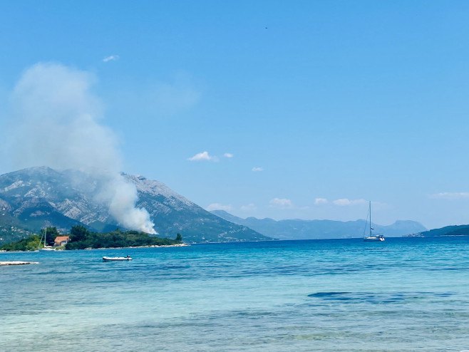 Хрватска - пожар  (Фото: ducatislovenia) - Фото: Тwitter