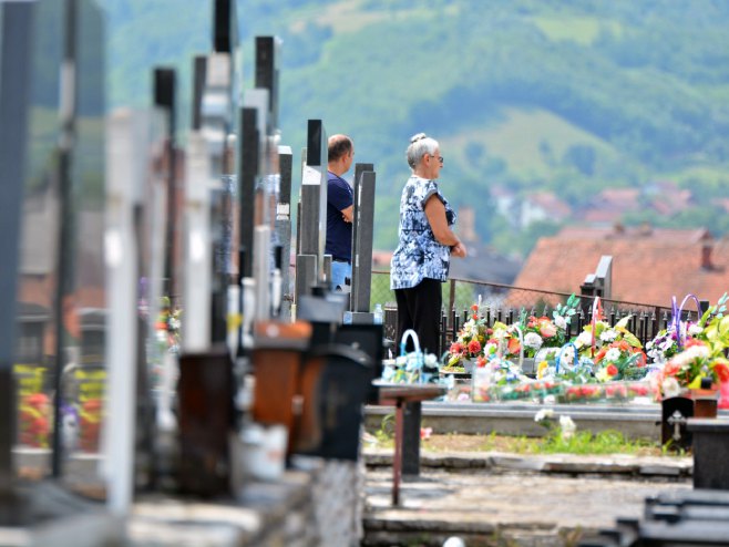 Pomen u Bratuncu (Foto: SRNA)