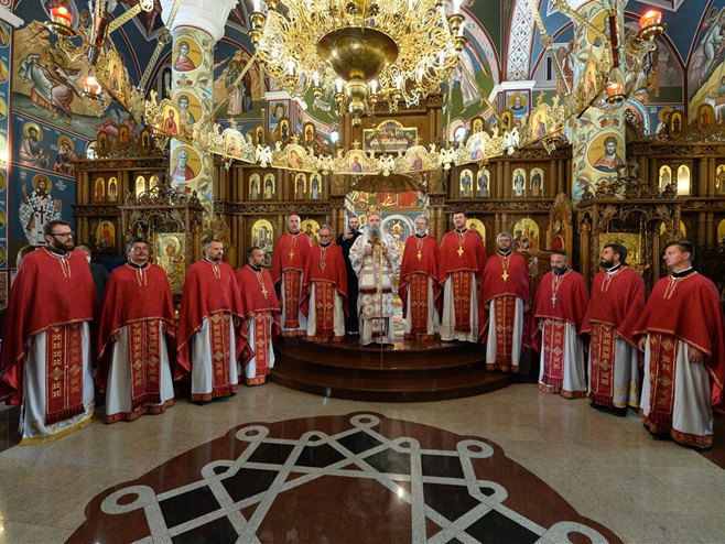 Владика Фотије - литургија Владика Фотије - литургија - Фото: СРНА
