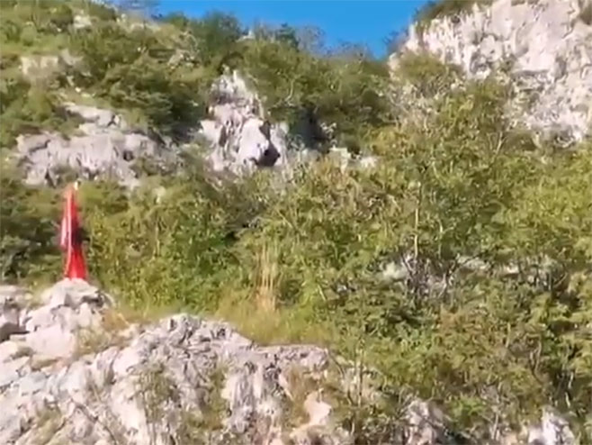 Албанска застава осванула код Газивода - Фото: Screenshot/YouTube