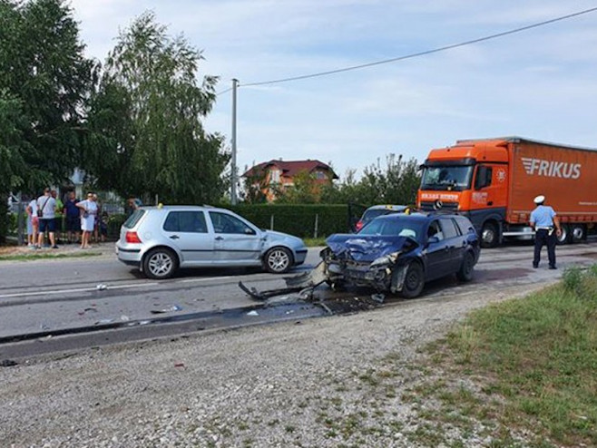 Пут Приједор - Бањалука: судар више возила (Фото:InfoPrijedor) - 