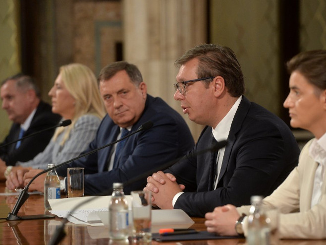 Званичници Српске и Србије Званичници Српске и Србије - Фото: ТАНЈУГ