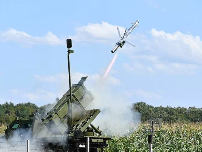 "Огањ" лансирао ракету "Алас" (фото: Darimir Banda) - 