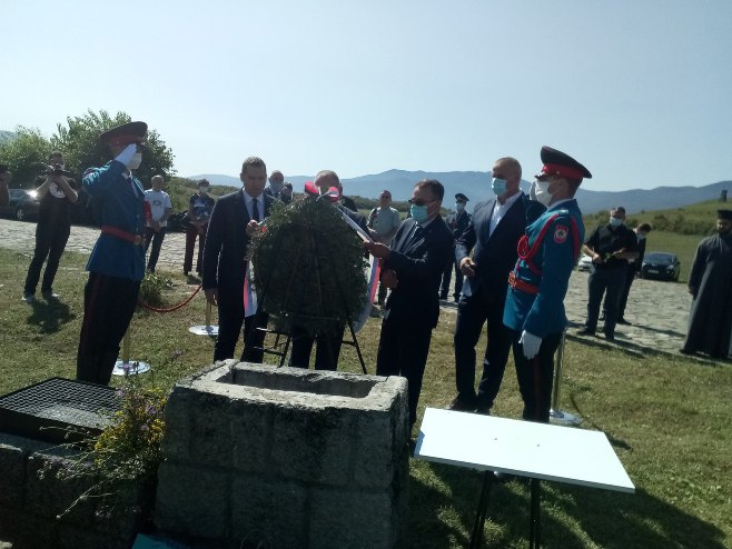 Garavice-polaganje vijenaca, Foto: SRNA