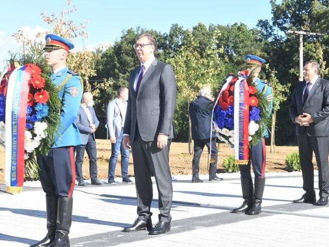 У Прањанима обиљежавање годишњице мисије "Халијард" (Фото: instagram.com/ buducnostsrbijeav) У Прањанима обиљежавање годишњице мисије "Халијард" (Фото: instagram.com/ buducnostsrbijeav) -