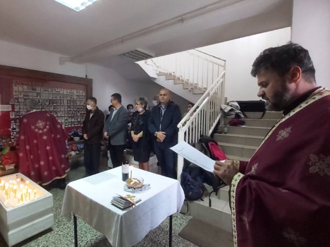 У Залужанима служен парастос за 130 погинулих бораца ВРС У Залужанима служен парастос за 130 погинулих бораца ВРС - Фото: РТРС