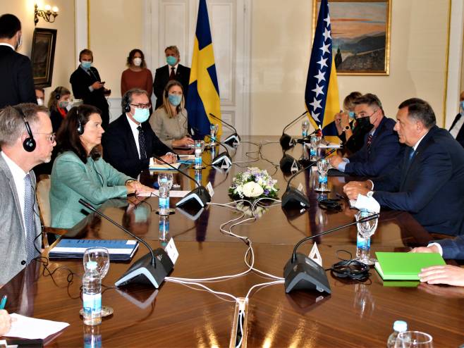 Састанак у Сарајеву Састанак у Сарајеву - Фото: www.predsjednistvobih.ba
