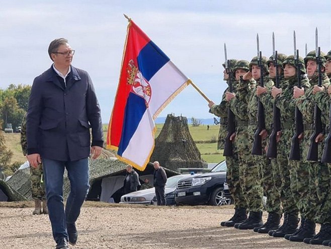 Александар Вучић (фото: avucic Instagram) - 