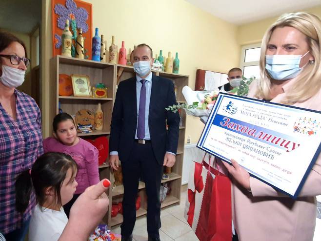 Жељка Цвијановић посјетила Удружење "Моја нада" Жељка Цвијановић посјетила Удружење "Моја нада" - Фото: СРНА