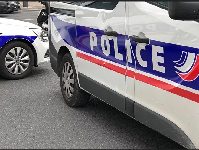 Полиција Француске (фото: Sputnik / Oxana Bobrovitch) - 