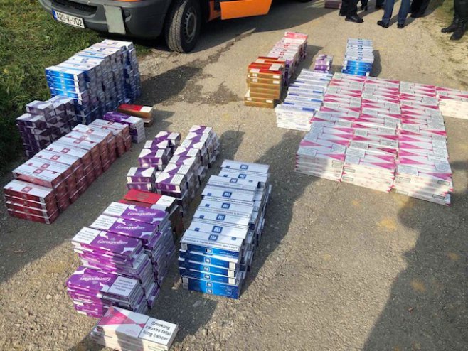 Сарајево - одузете скривене цигарете Сарајево - одузете скривене цигарете - Фото: СРНА