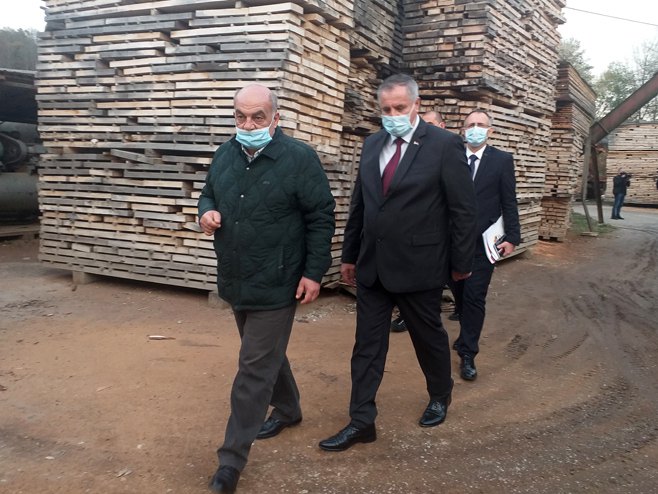 Вишковић посјетио "Вуд импекс" - Фото: СРНА