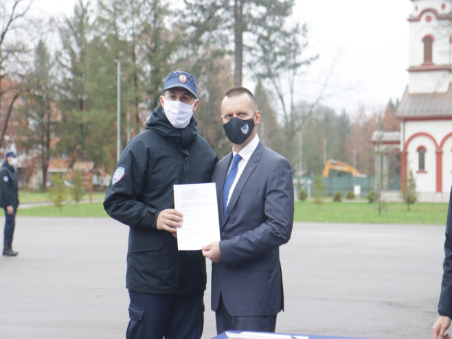 Počela obukaza kadete (Foto: RTRS)