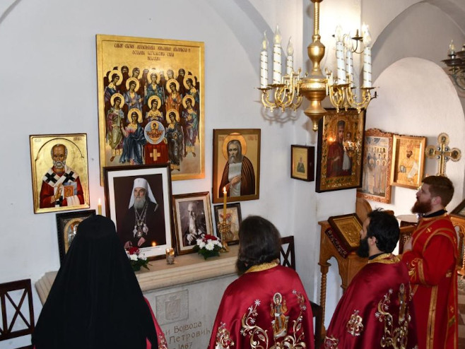 У Цетињском манастиру одслужен помен блаженопочившем Патријарху (фото: mitropolija.com) У Цетињском манастиру одслужен помен блаженопочившем Патријарху (фото: mitropolija.com) -