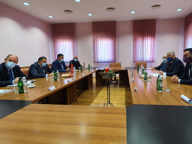 Састанак делегација ХДЗ-а БиХ и СНСД-а у Мостару - Фото: СРНА