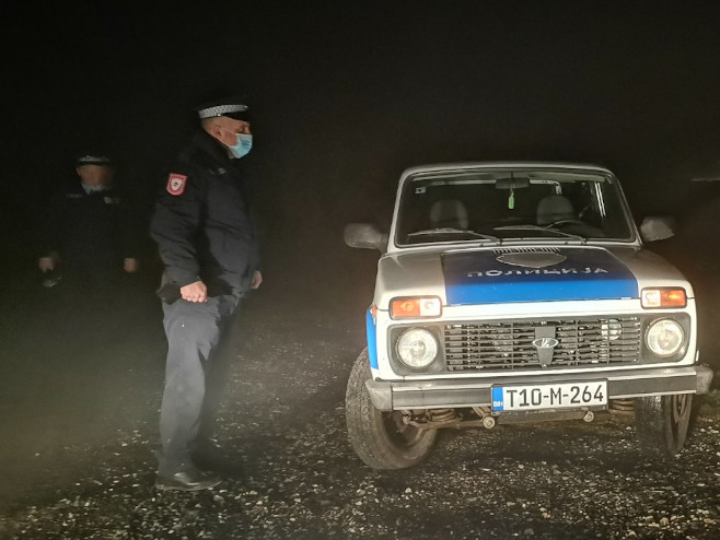 Полицијска потрага за несталим авионом Полицијска потрага за несталим авионом - Фото: РТРС