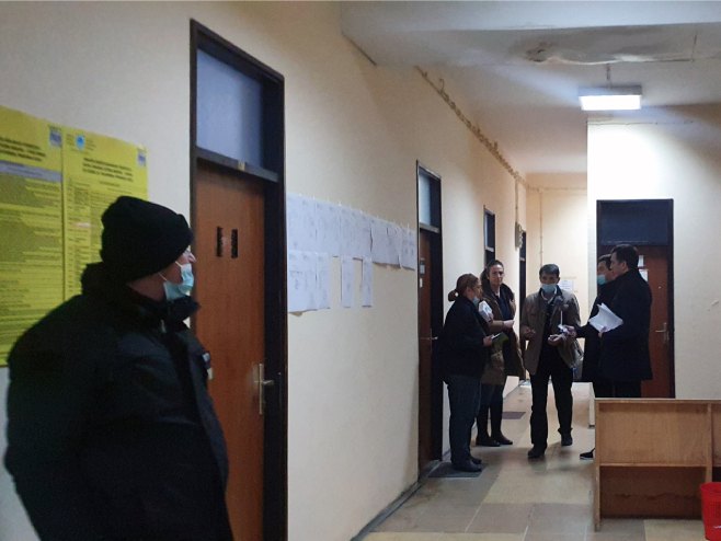 Гласање у Мостару - Фото: СРНА