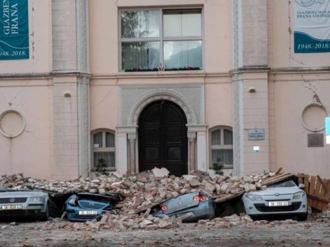 Хрватска - земљотрес (фото: TATJANA ĐORĐEVIĆ SIMIĆ) - 