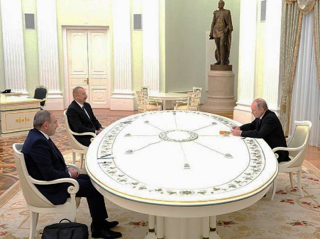 Трилатерални састанак Путина, Пашињана и Алијева (Фото: kremlin.ru) - 