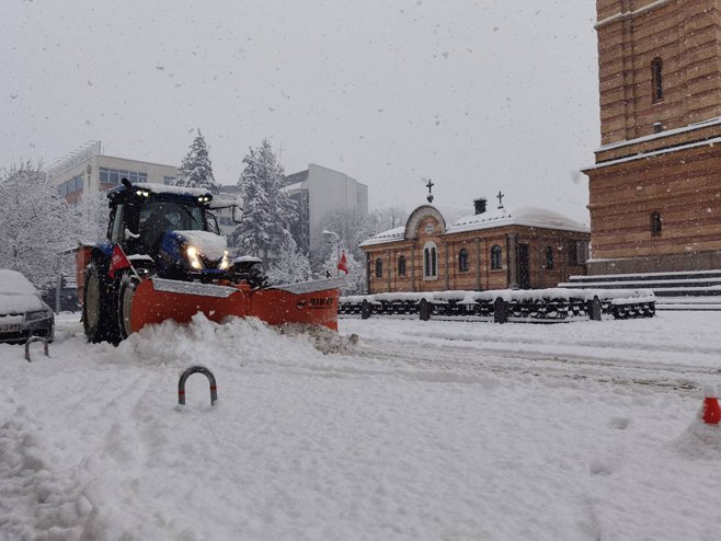 Čišćenje ulica Banjaluke (Foto: RTRS)