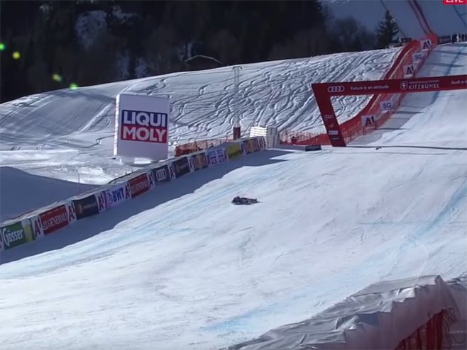 Швајцарски скијаш доживио тежак пад - Фото: Screenshot/YouTube
