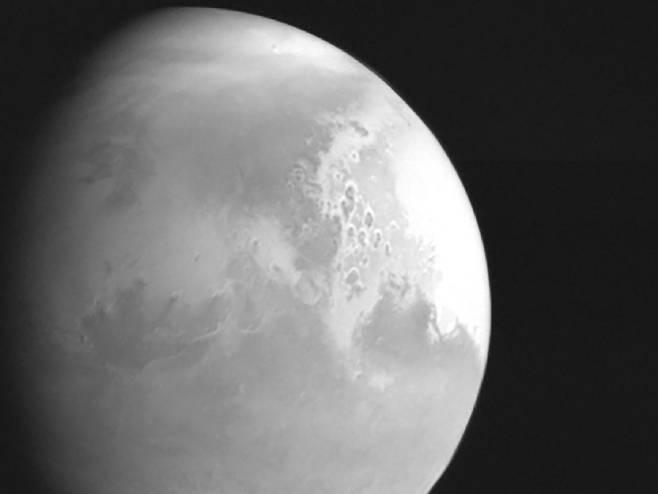 Прве слике Марса са кинеске сонде  (Фото: Xinhua) - 
