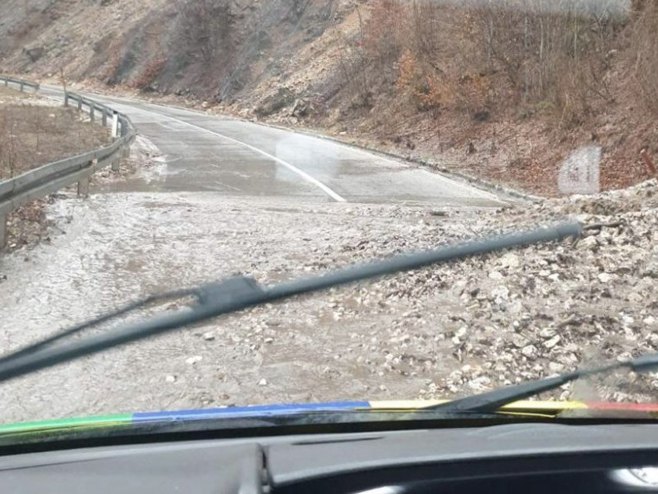 Zatvoren put Nevesinje - Gacko (Foto: radionevesinje.com)